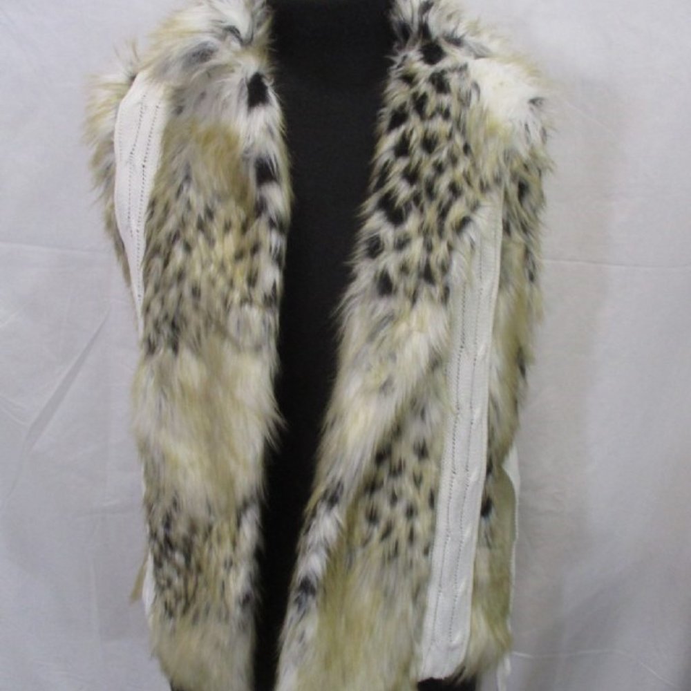 XOXO Faux Fur & Sweater vest -NEW with tag- Large
